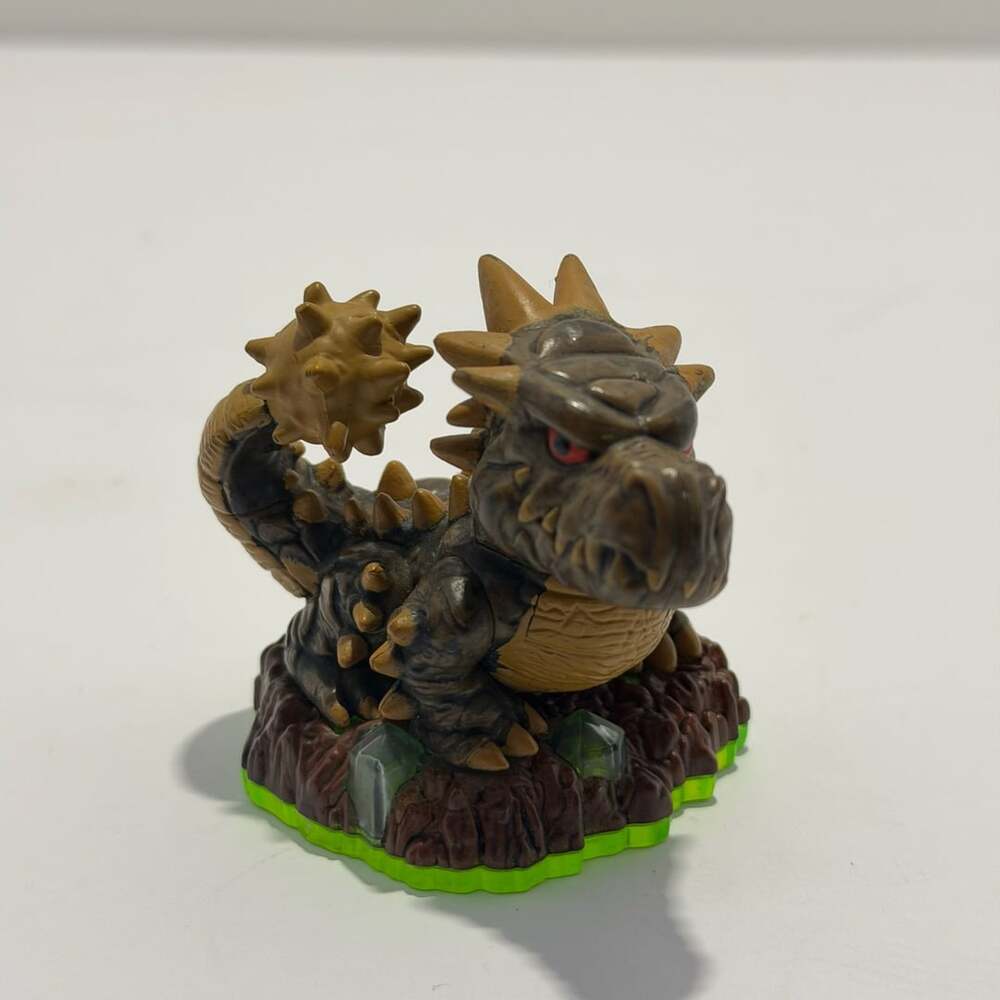 Activision Skylanders Spyro's Adventure Bash Earth Element Figure